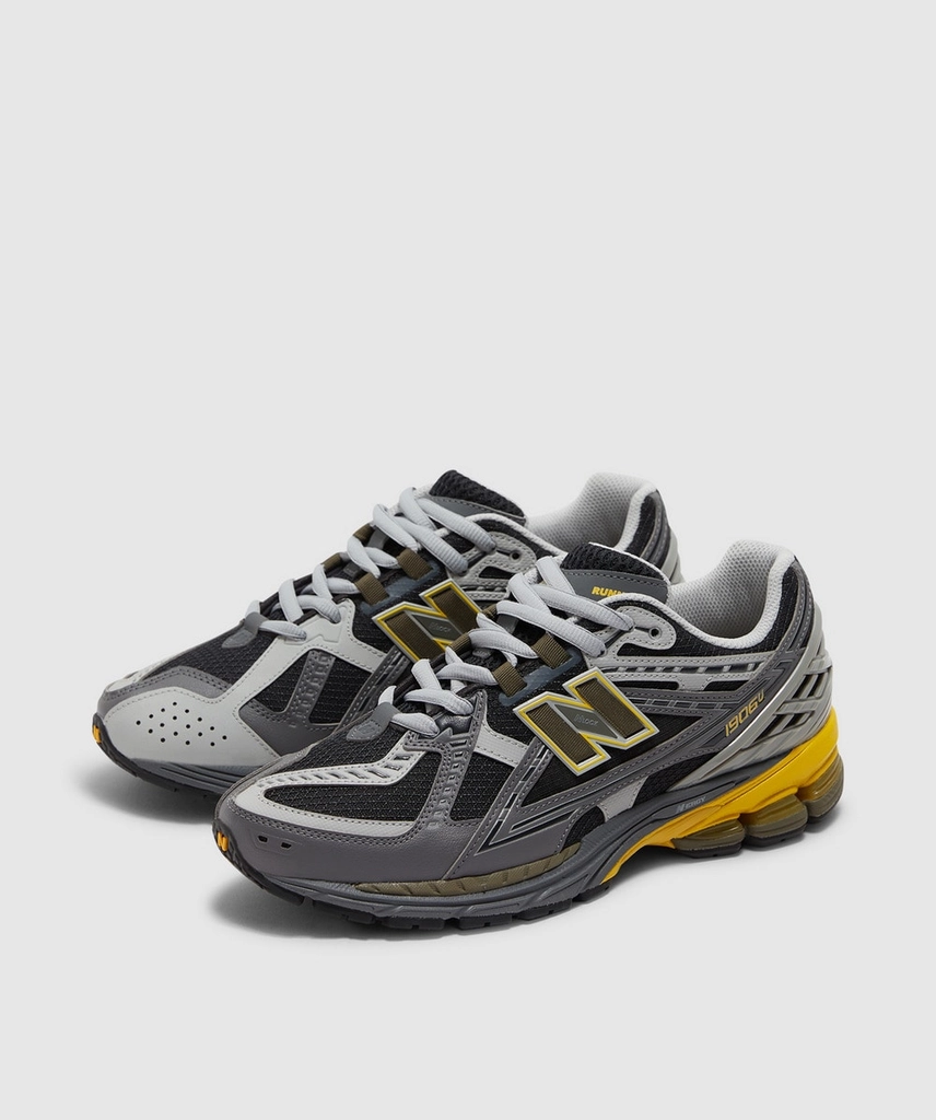 New Balance 1906 sneaker